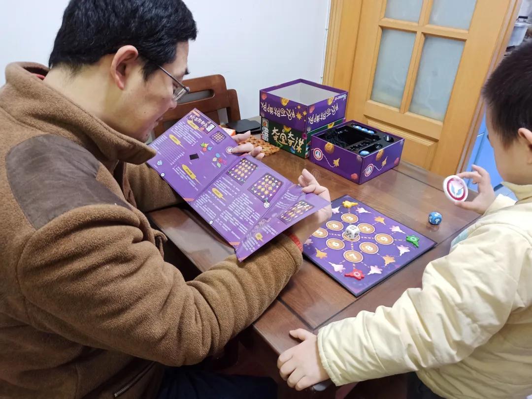 桌游 布鲁日-布鲁日：策略与情感交织的桌游，体验人生百态